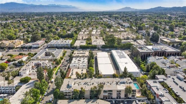 15344 Weddington Street 102, Sherman Oaks, CA 91411