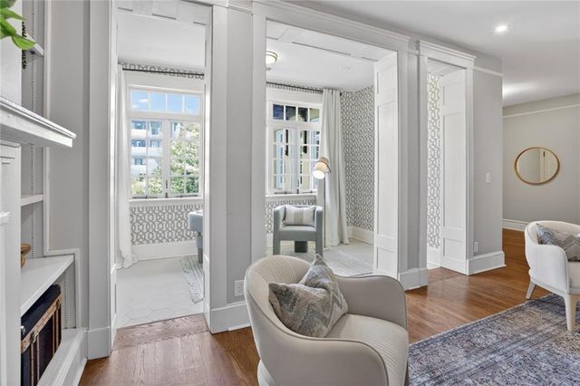 754 Juniper Street NE 11, Atlanta, GA 30308