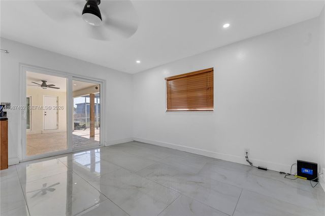 6924 NW 8th Ct, Margate, FL 33063