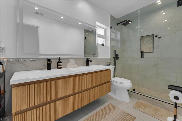 6924 NW 8th Ct, Margate, FL 33063