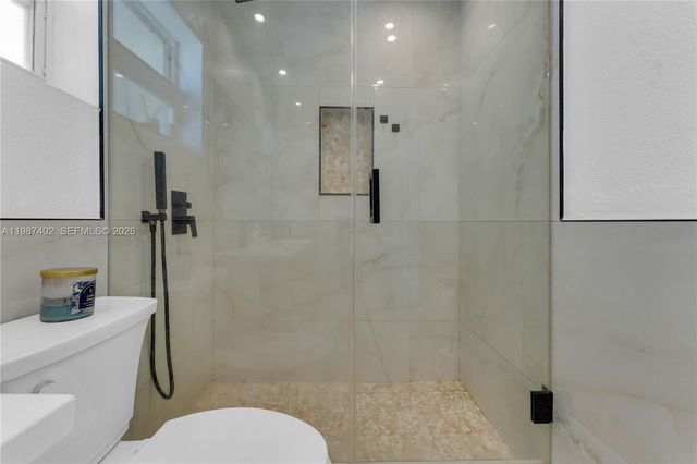 6924 NW 8th Ct, Margate, FL 33063