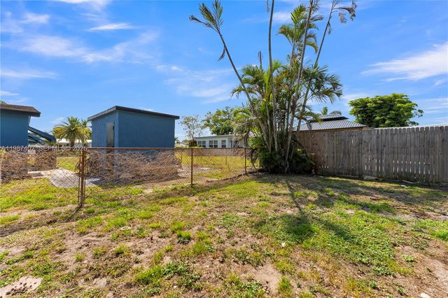 6924 NW 8th Ct, Margate, FL 33063