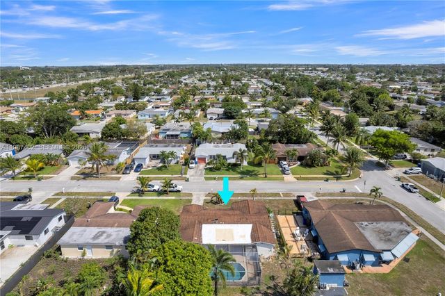 6924 NW 8th Ct, Margate, FL 33063