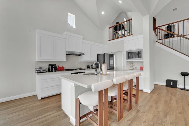 3520 Helios Lane, Corinth, TX 76208