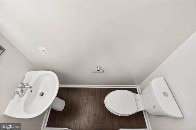 37 ERIE PL, Falling Waters, WV 25419