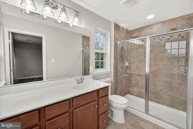 37 ERIE PL, Falling Waters, WV 25419