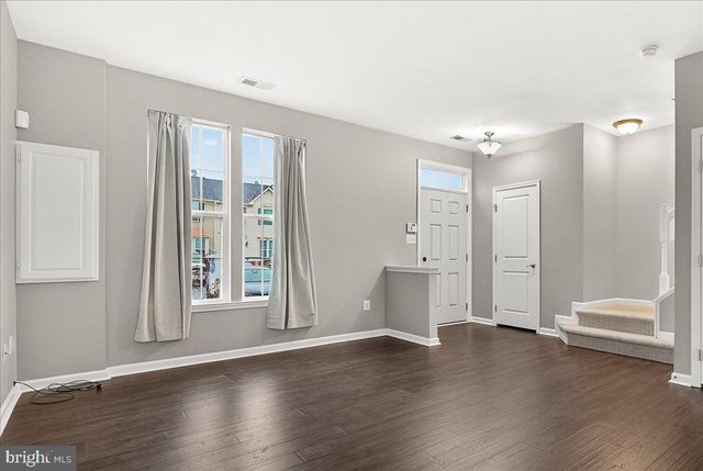 37 ERIE PL, Falling Waters, WV 25419