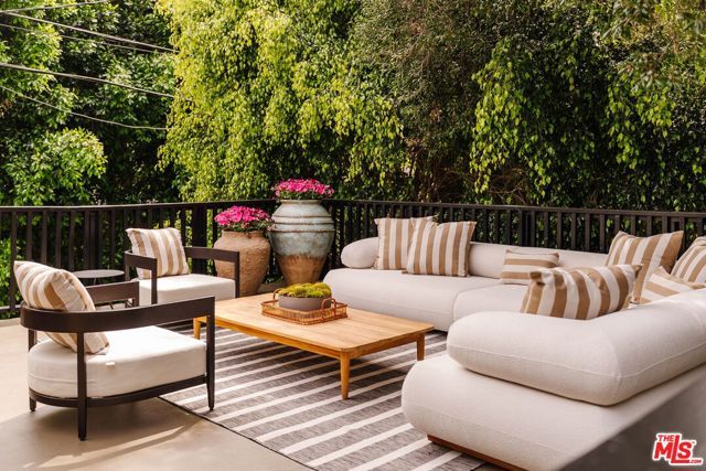 9849 Portola Drive, Beverly Hills, CA 90210