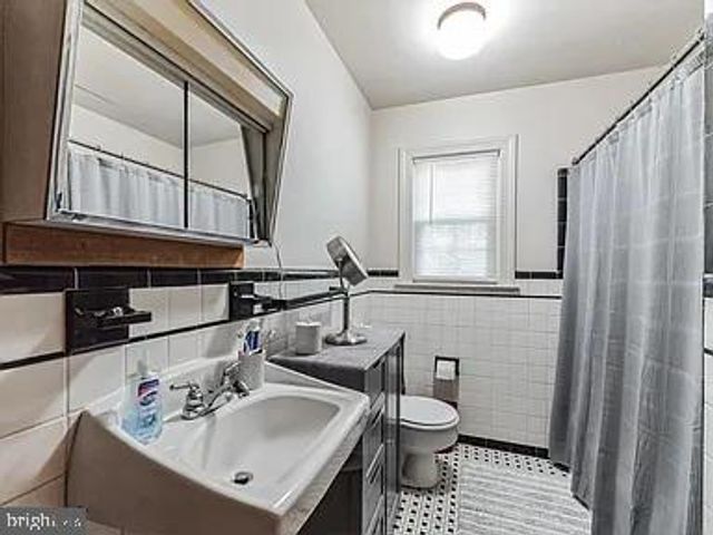 1410 PARCELL ST, Fredericksburg, VA 22401