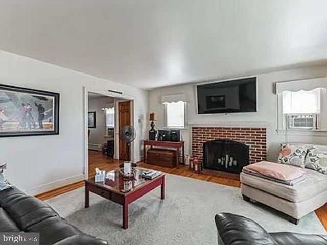 1410 PARCELL ST, Fredericksburg, VA 22401