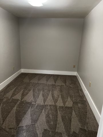 613 W 7th St, Columbia, TN 38401