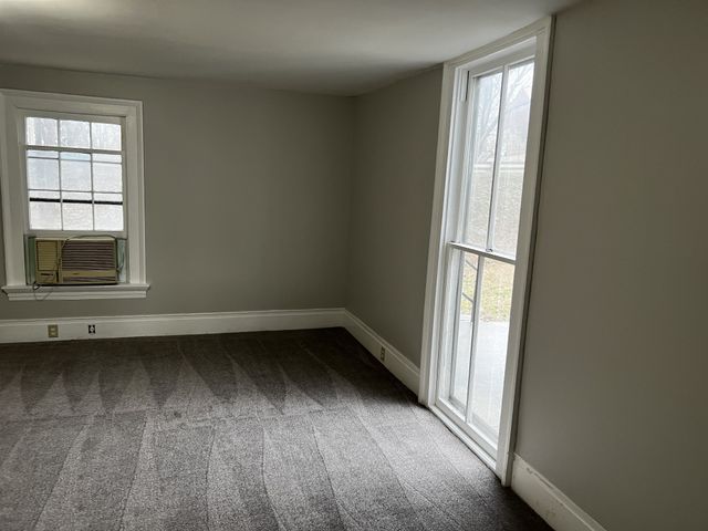 613 W 7th St, Columbia, TN 38401