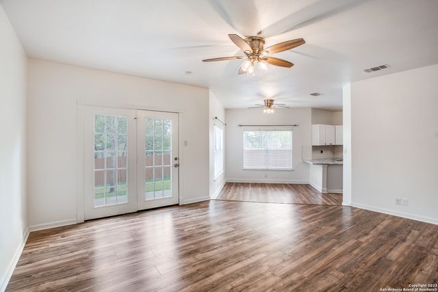 7415 CORIAN PARK DR, San Antonio, TX 78249