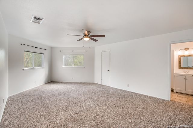 7415 CORIAN PARK DR, San Antonio, TX 78249