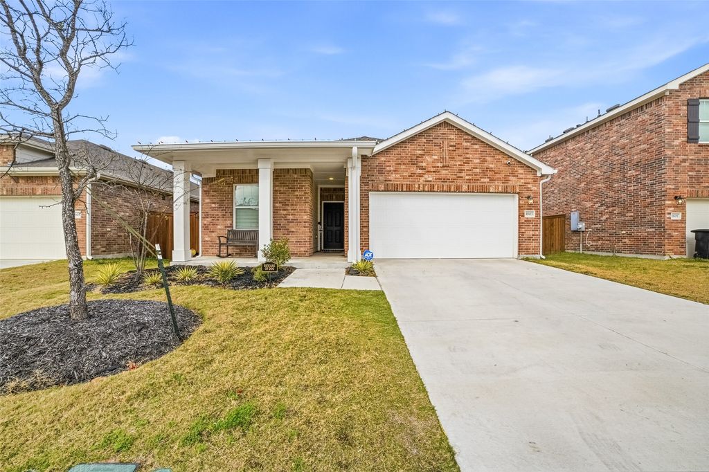 1803 Pueblo Street, Forney, TX 75126