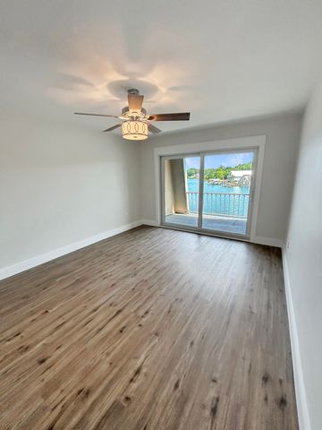 210 Pelham Road, 209 B, Fort Walton Beach, FL 32547