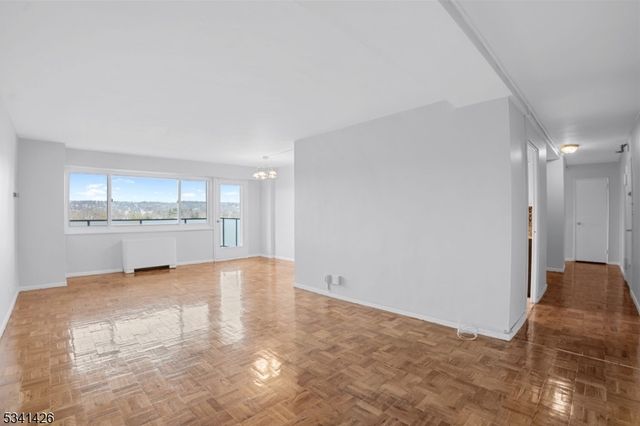 377 S Harrison St 9G, East Orange City, NJ 07018