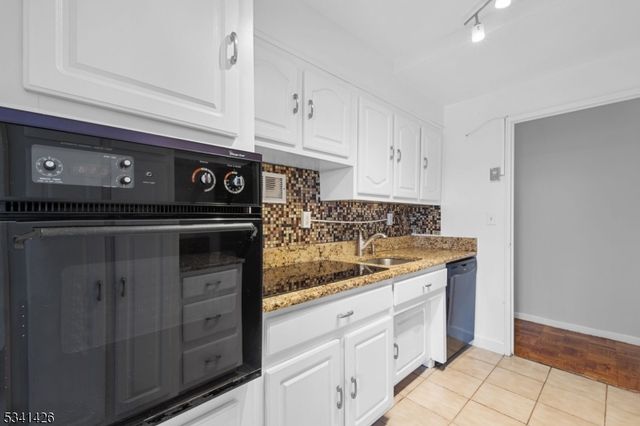 377 S Harrison St 9G, East Orange City, NJ 07018