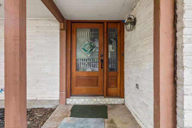 10801 PINEHILL ST, San Antonio, TX 78230