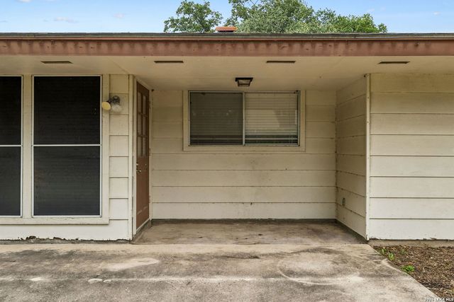 10801 PINEHILL ST, San Antonio, TX 78230