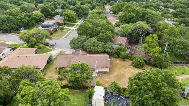 10801 PINEHILL ST, San Antonio, TX 78230