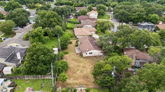 10801 PINEHILL ST, San Antonio, TX 78230