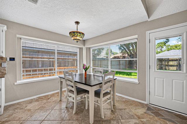 2124 Bennigan Street, League City, TX 77573
