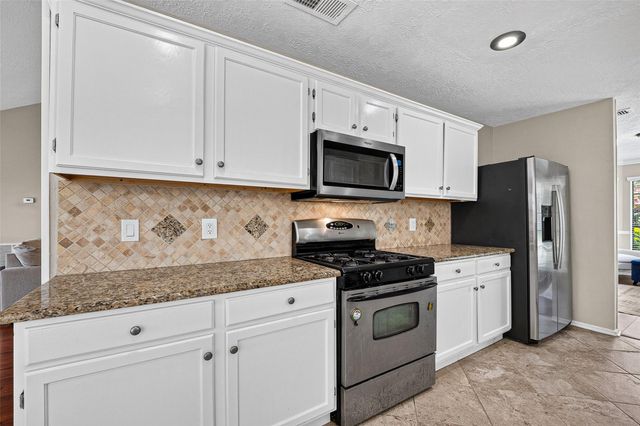 2124 Bennigan Street, League City, TX 77573