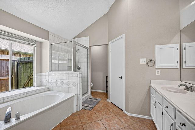 2124 Bennigan Street, League City, TX 77573