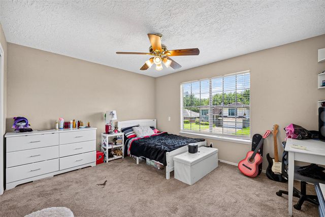 2124 Bennigan Street, League City, TX 77573