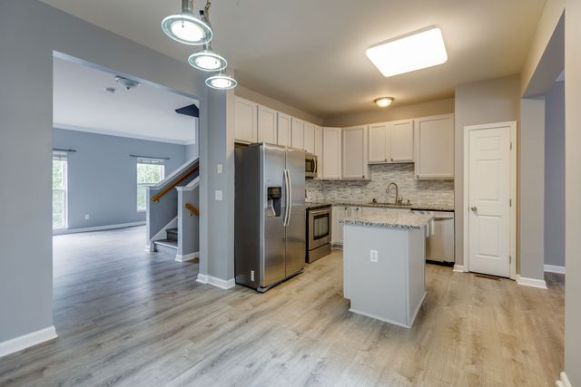 684 Huffine Manor Cir, Franklin, TN 37067