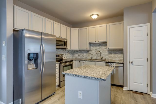 684 Huffine Manor Cir, Franklin, TN 37067