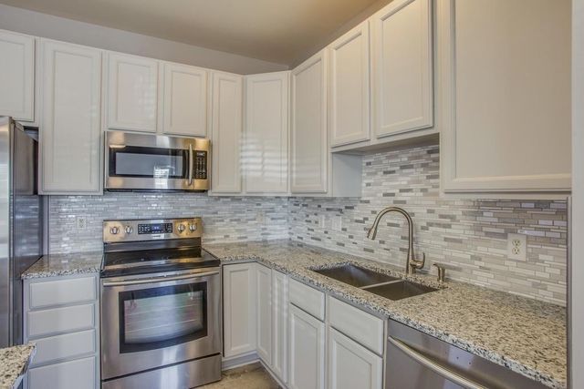 684 Huffine Manor Cir, Franklin, TN 37067