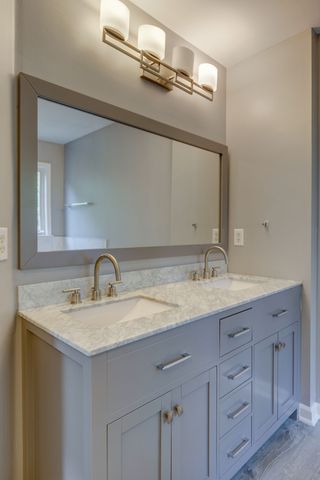 684 Huffine Manor Cir, Franklin, TN 37067