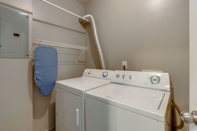 684 Huffine Manor Cir, Franklin, TN 37067