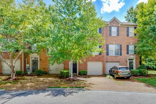684 Huffine Manor Cir, Franklin, TN 37067