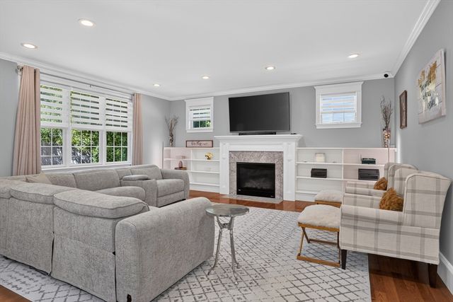 10 Sterling Ct, Northborough, MA 01532