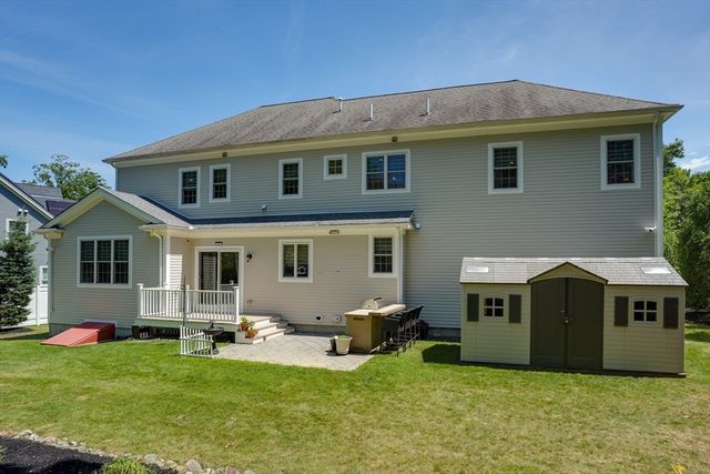 10 Sterling Ct, Northborough, MA 01532