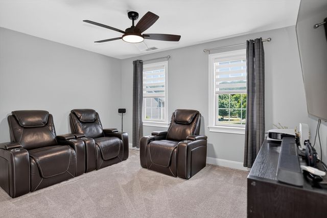 10 Sterling Ct, Northborough, MA 01532