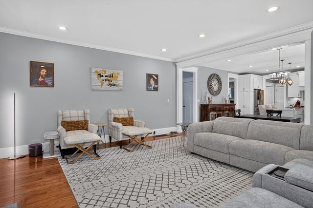 10 Sterling Ct, Northborough, MA 01532