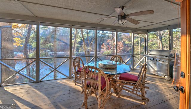 32 Lighthouse Lane, Lakemont, GA 30552