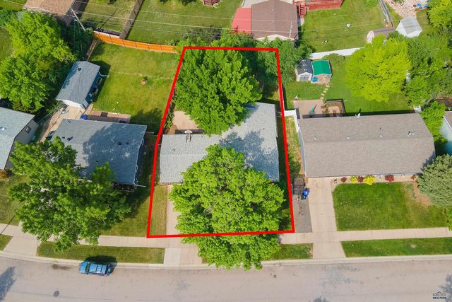 705 BELMONT DR, Rapid City, SD 57702
