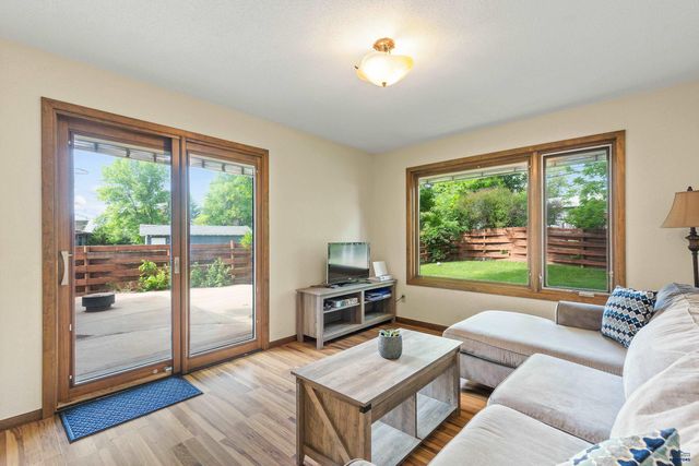 705 BELMONT DR, Rapid City, SD 57702