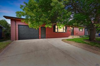 705 BELMONT DR, Rapid City, SD 57702