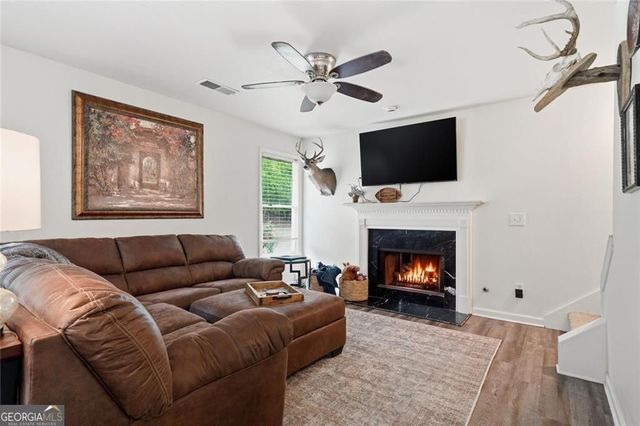 226 Charles Drive NE, Calhoun, GA 30701