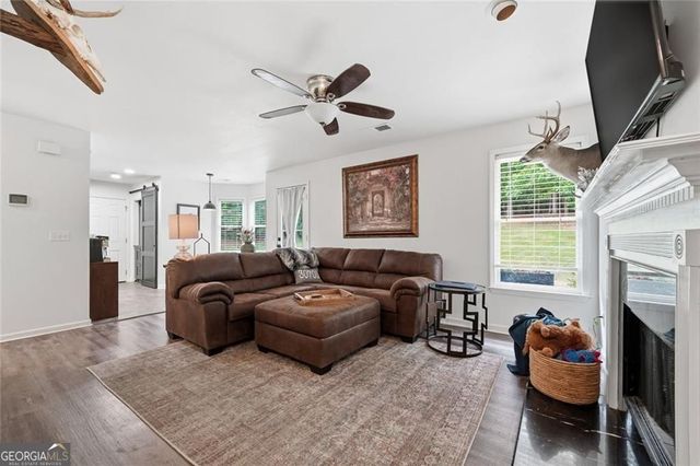 226 Charles Drive NE, Calhoun, GA 30701