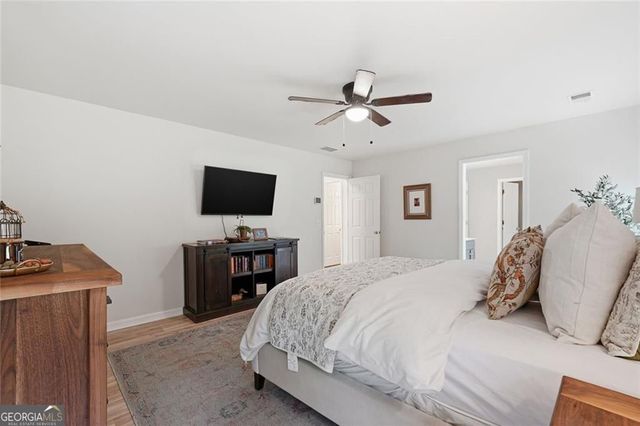 226 Charles Drive NE, Calhoun, GA 30701