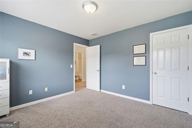 226 Charles Drive NE, Calhoun, GA 30701