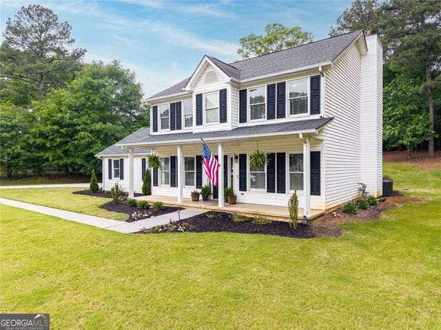 226 Charles Drive NE, Calhoun, GA 30701