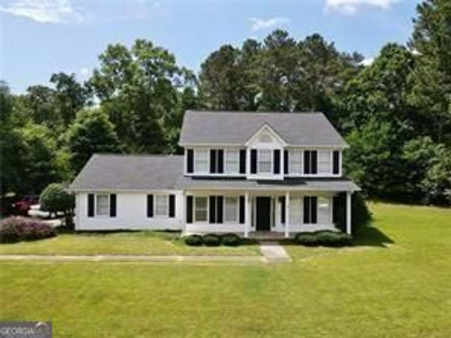 226 Charles Drive NE, Calhoun, GA 30701